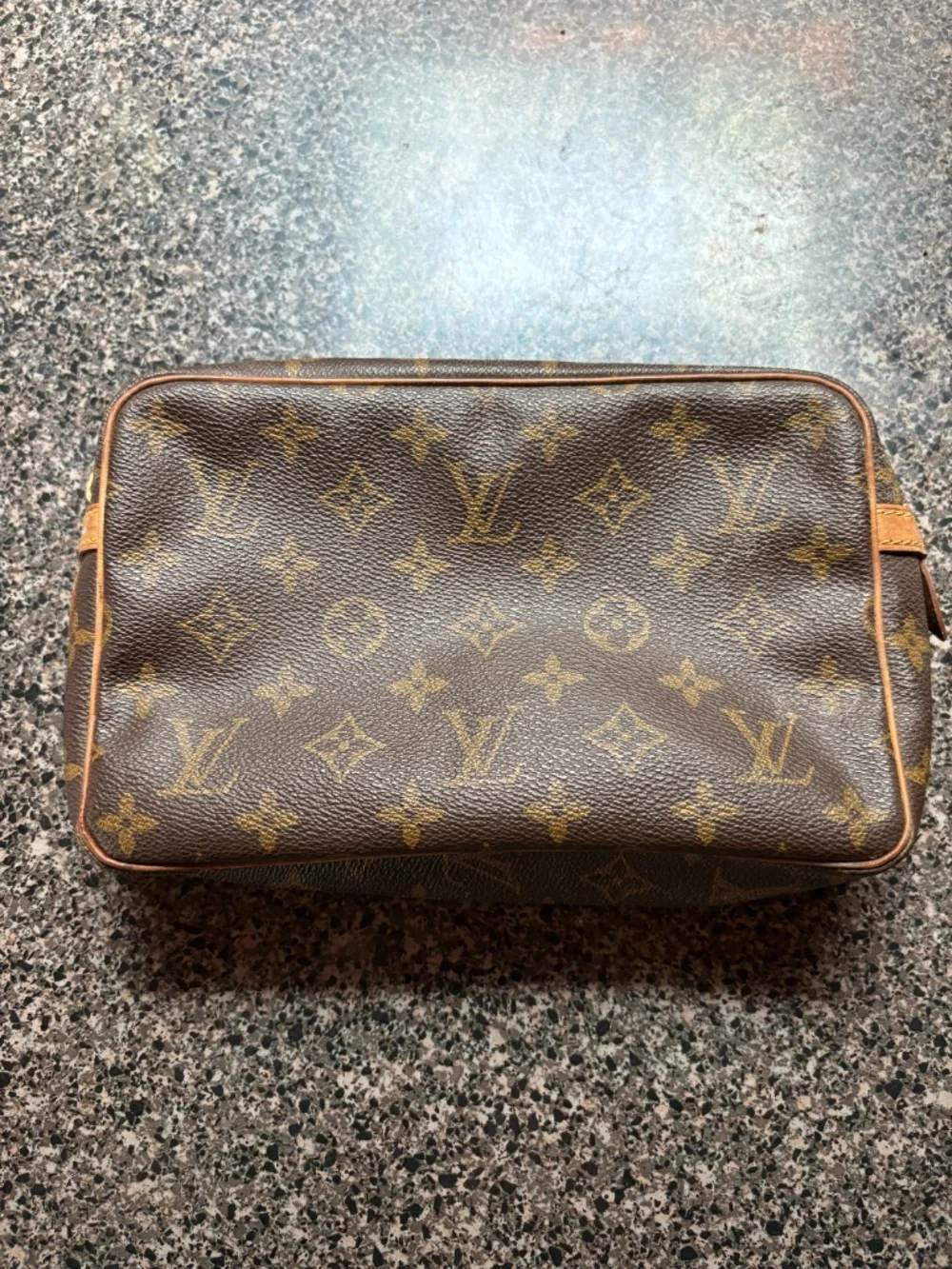 Vintage Louis Vuitton Monogram Compiegne 23 Clutch Toiletry Bag Made in France